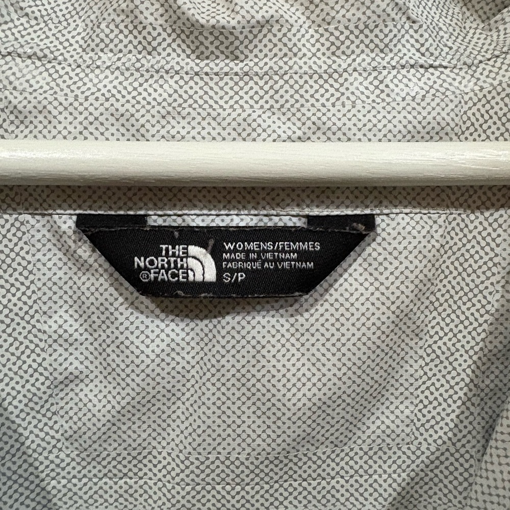 The North Face Women’s DryVent Rain Jacket - Picture 5 of 5